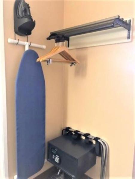 King Room - Non-Smoking