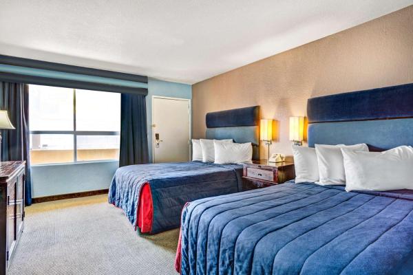 Double Beds, Strip View - Non-Smoking